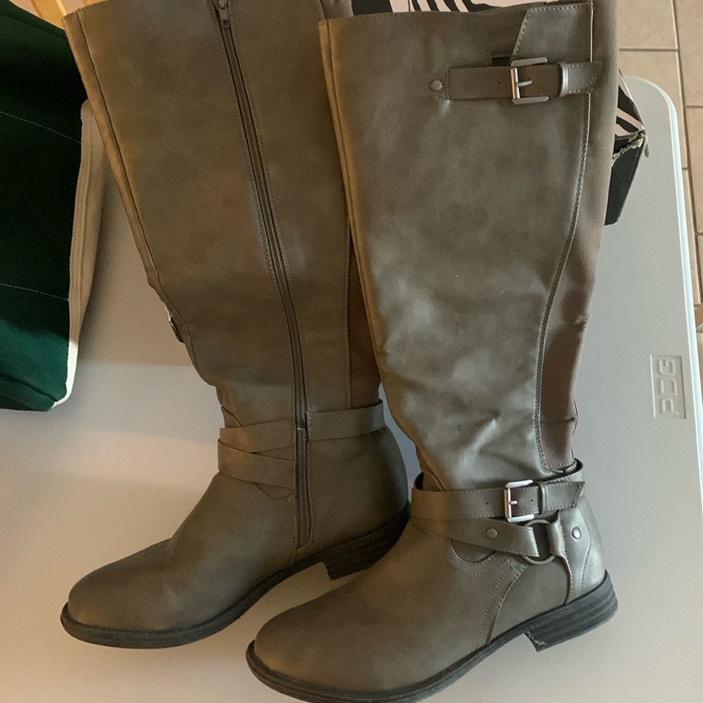 Stylish Grey Boots